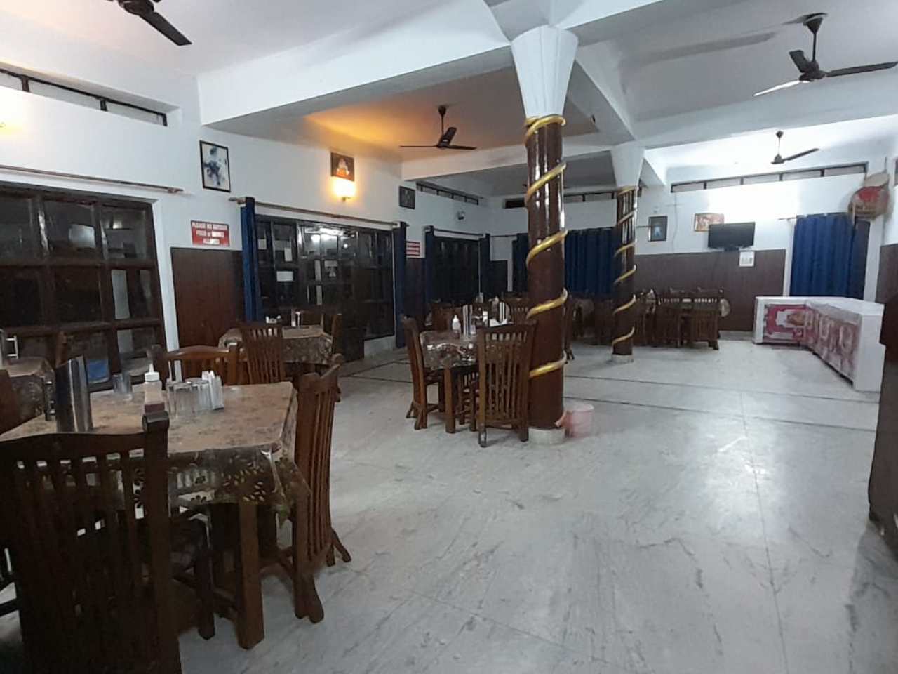 Hotel on the way to Kedarnath